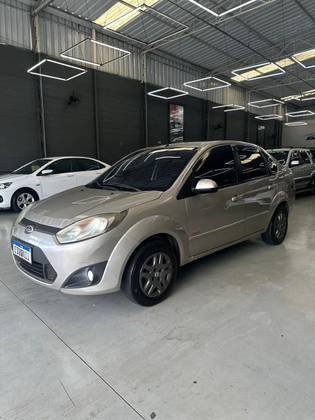 FORD FIESTA 1.6 SE SEDAN 16V FLEX 4P MANUAL FORD FIESTA 1.6 SE SEDAN 16V FLEX 4P MANUAL